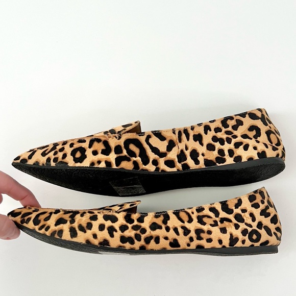 STEVE MADDEN | Featherl Leopard Print Fur Pointed Flats - Picture 11 of 15